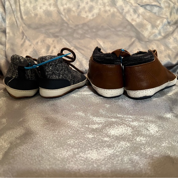 Set of 2 Carter's Toddler Unisex Shoes Blue 6-9 mts Browns 9-12 mts Soft Soles - Picture 2 of 5